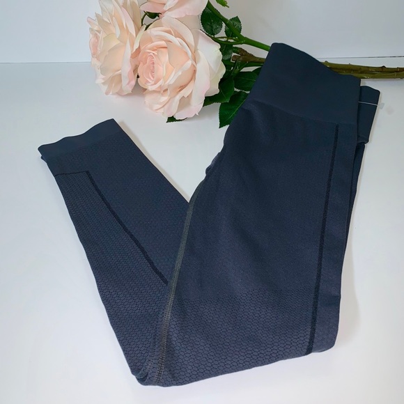 Women’s yoga / track pants - Picture 2 of 2